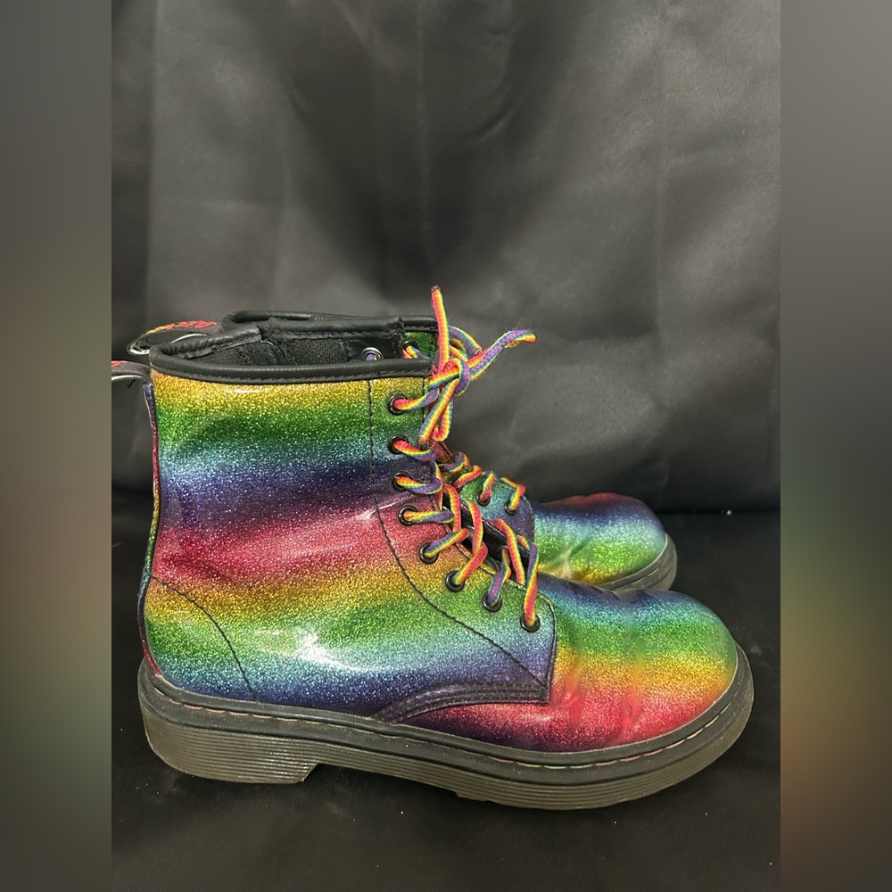 Dr. Martens 1460 Ombre Glitter Boots – Rainbow Glitter Combat Boots – Youth 2